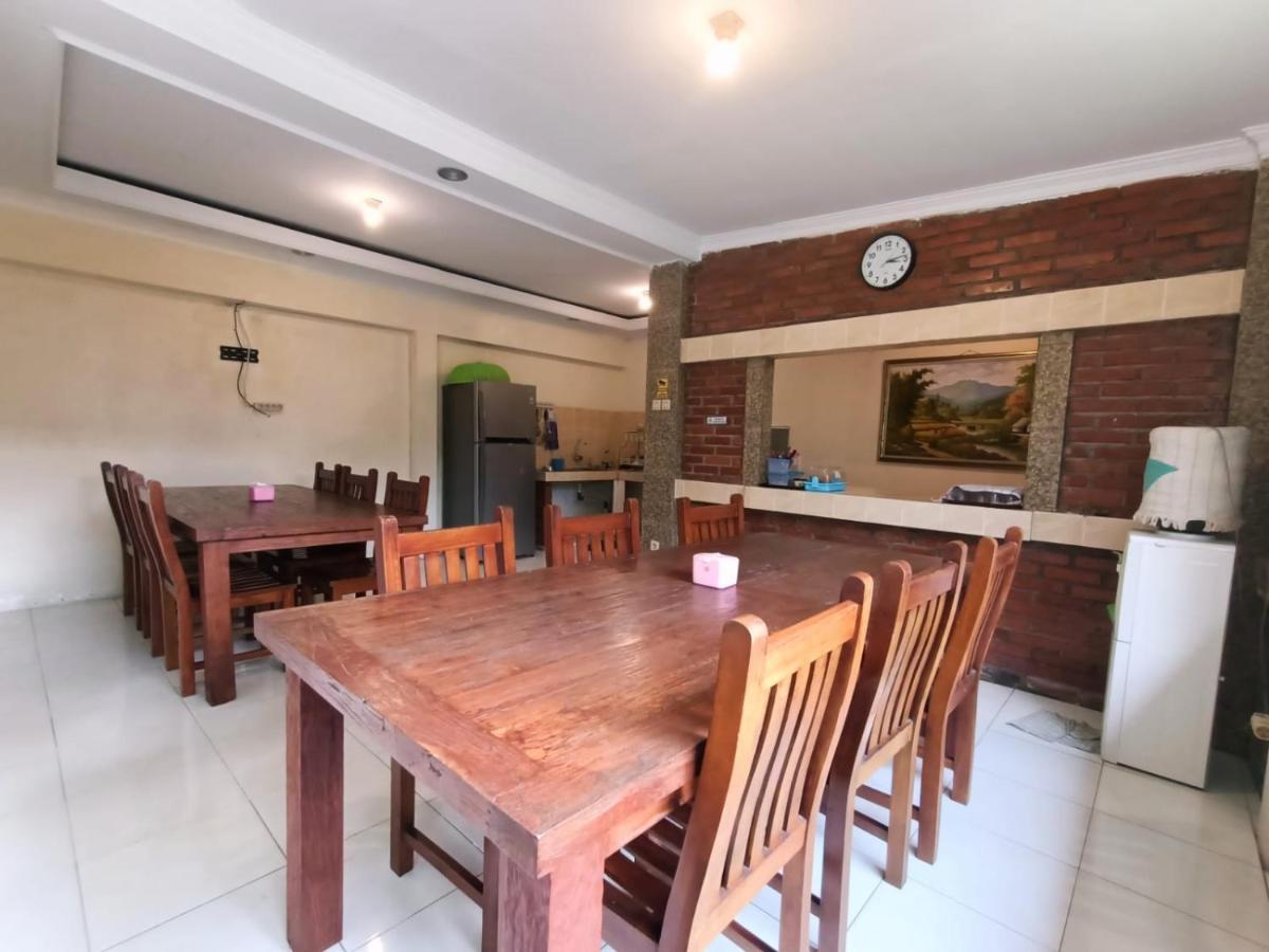 Rumah Kami Guest House Джокьякарта Экстерьер фото
